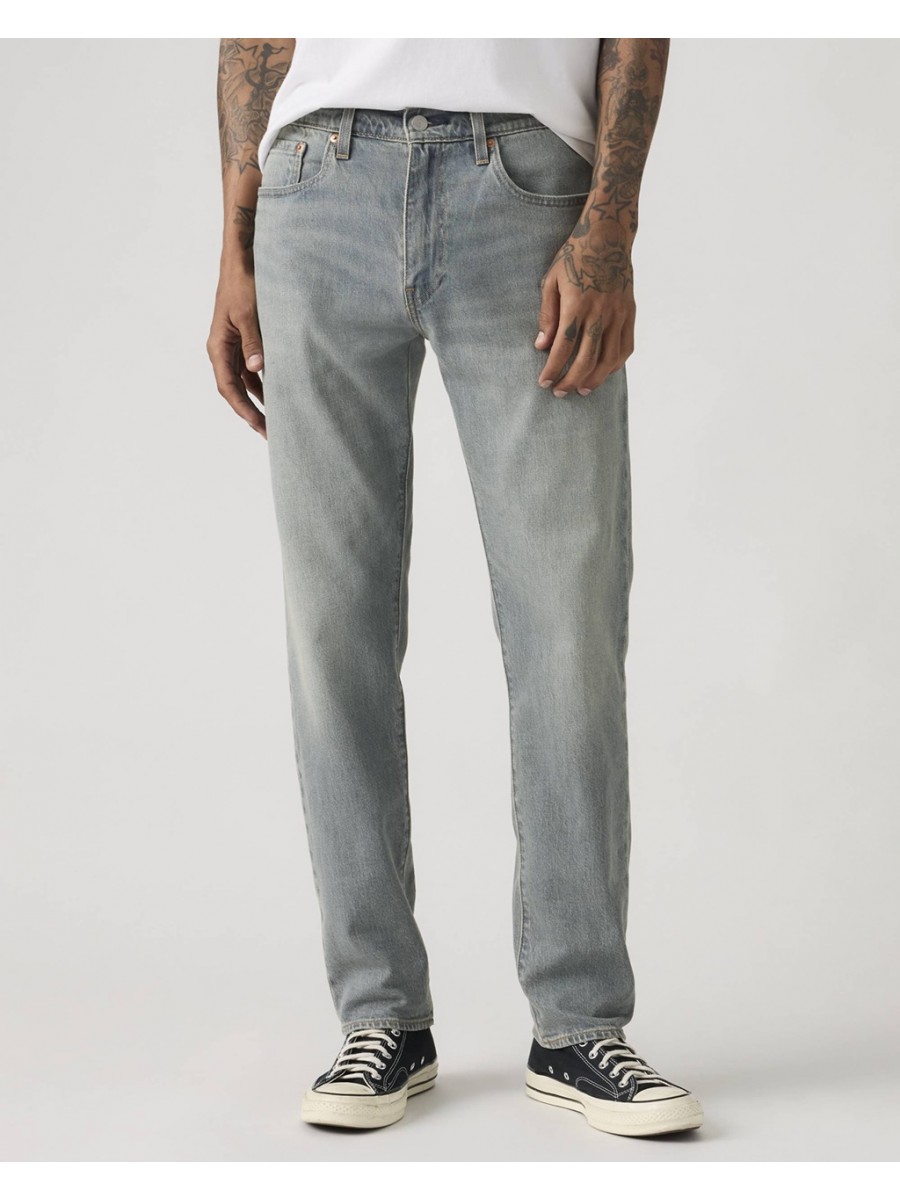 LEVI’S ® Vaquero 502™ Taper...